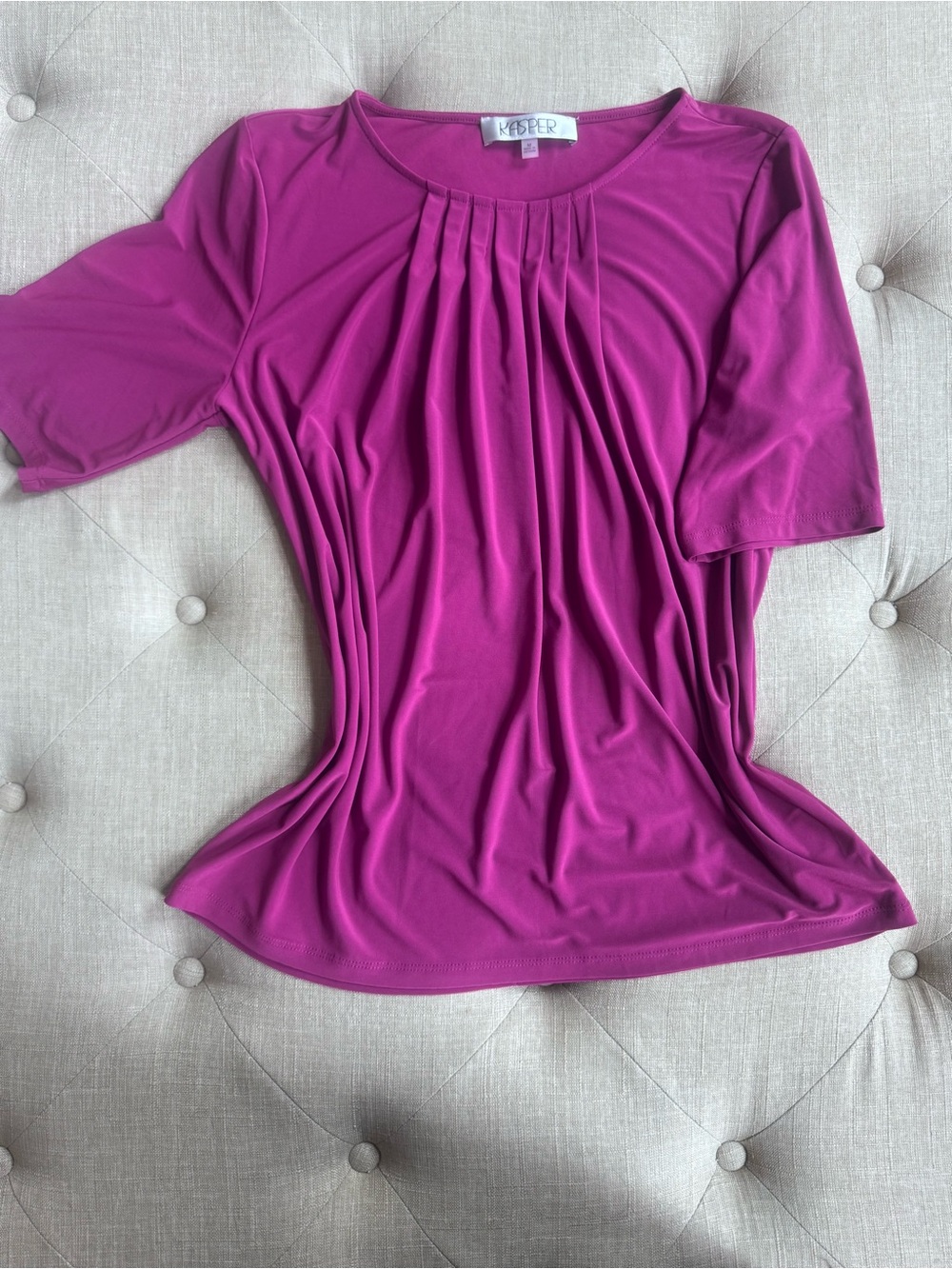Kasper Short-Sleeve Pleated Scoop Neck Top - Magenta